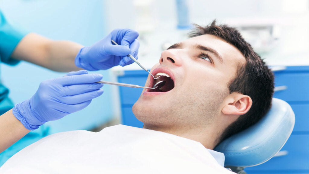 ما لا تعرفه عن خراج الأسنان: العلامات، الأسباب والحلول العلاجية 8 خراج الأسنان
