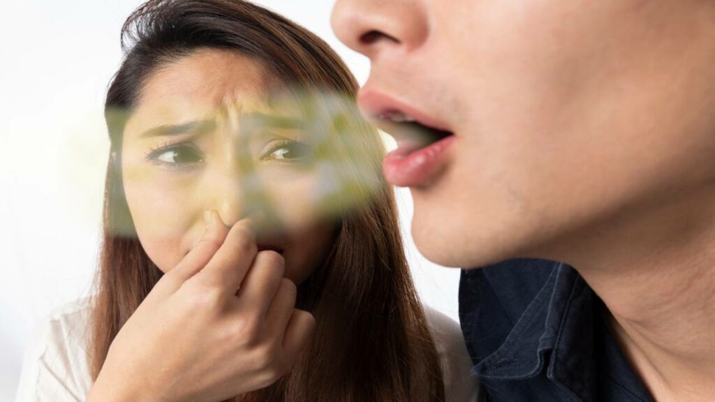 كيفية الوقاية من رائحة الفم الكريهة وأمراض الأسنان 5 رائحة الفم الكريهة