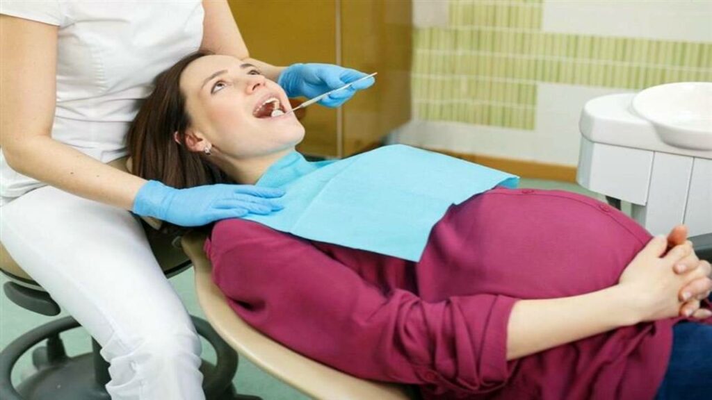 هل يمكن علاج الأسنان أثناء الحمل؟ الدليل الشامل 1 الأسنان أثناء الحمل