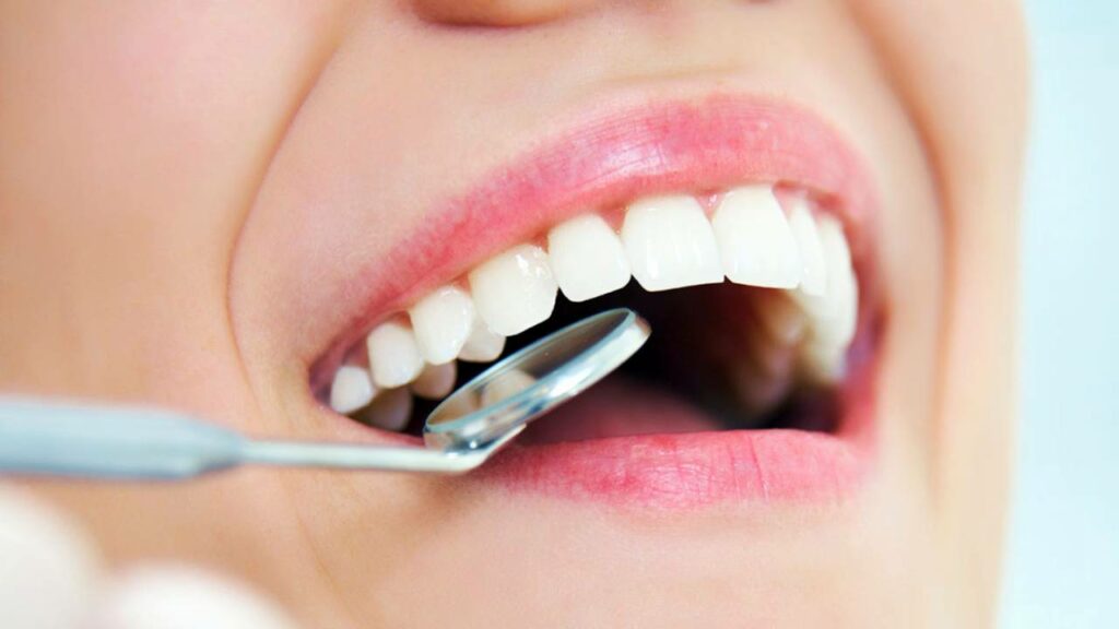 كيف يؤثر نقص الكالسيوم على صحة الأسنان وطرق علاجه الفعالة 6 نقص الكالسيوم